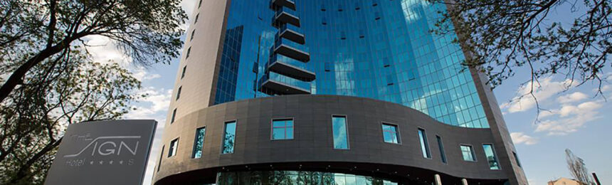 The Sign (Double Tree Hotel)